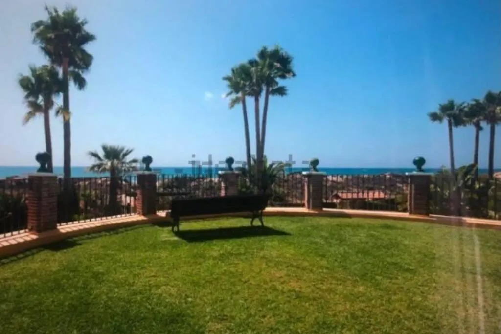 Tu Casa En Primera Linea De Playa De Marbella Lägenhet