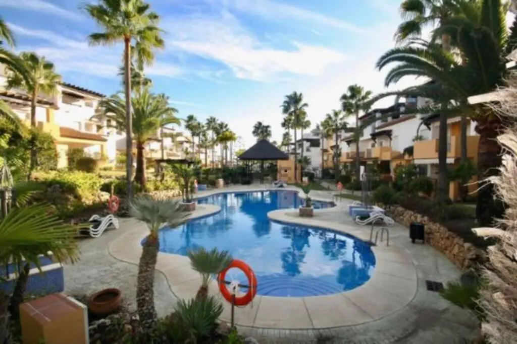 Tu Casa En Primera Linea De Playa De Marbella Spanien